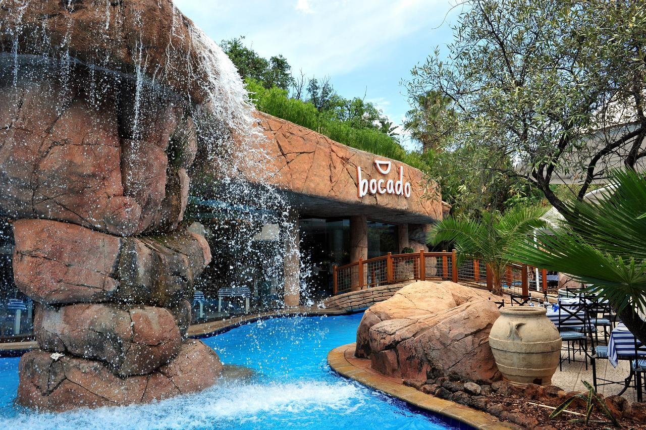 Bush Bungalows At Sun City Resort Rustenburg Kültér fotó