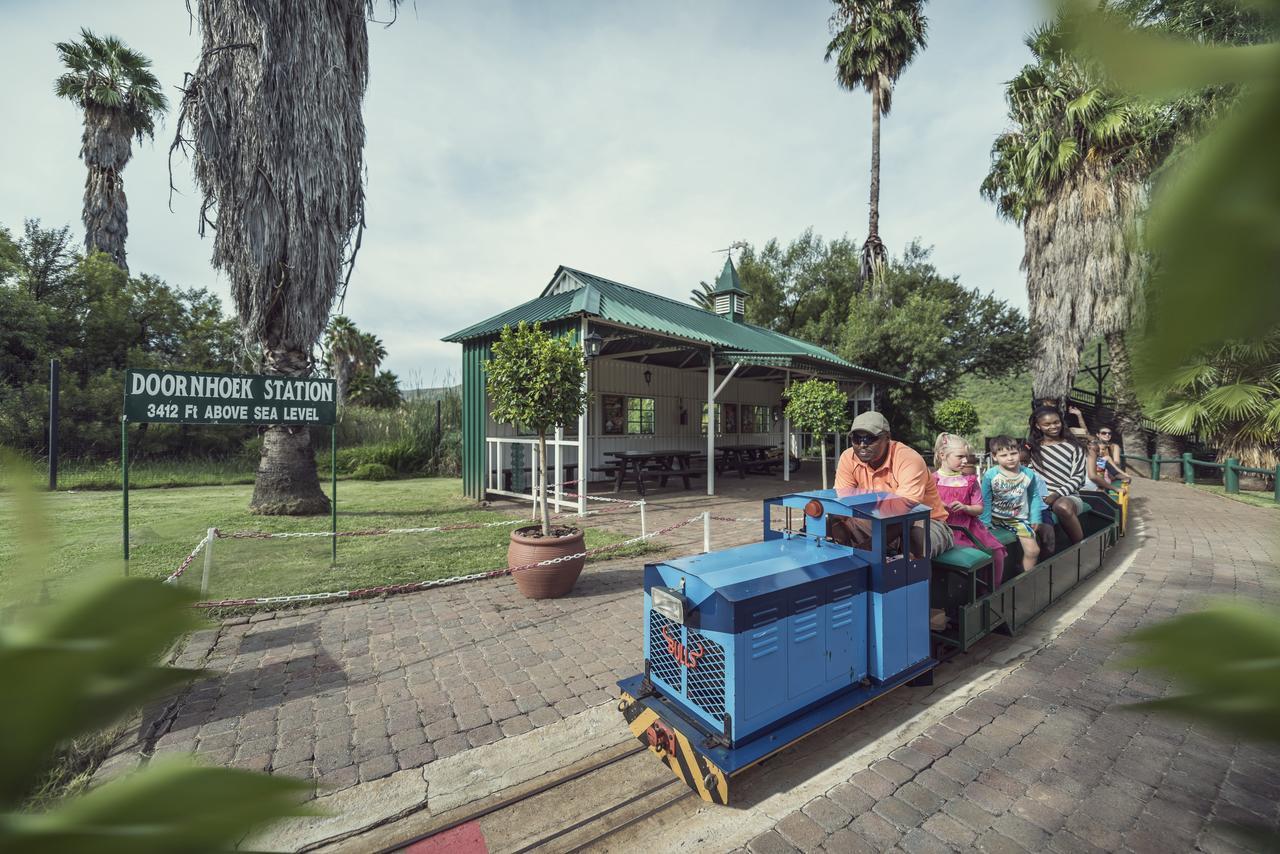 Bush Bungalows At Sun City Resort Rustenburg Kültér fotó