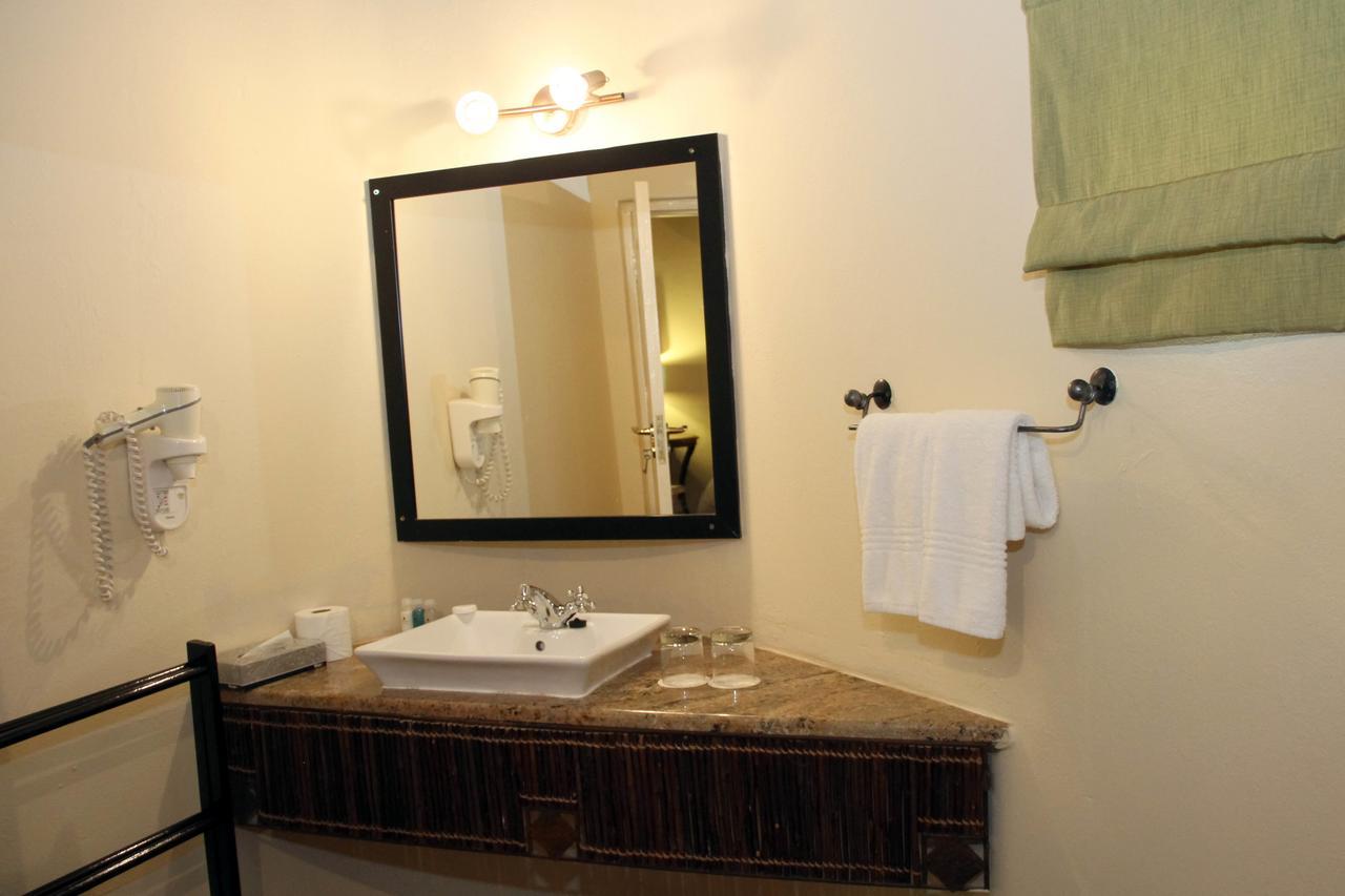 Bush Bungalows At Sun City Resort Rustenburg Kültér fotó